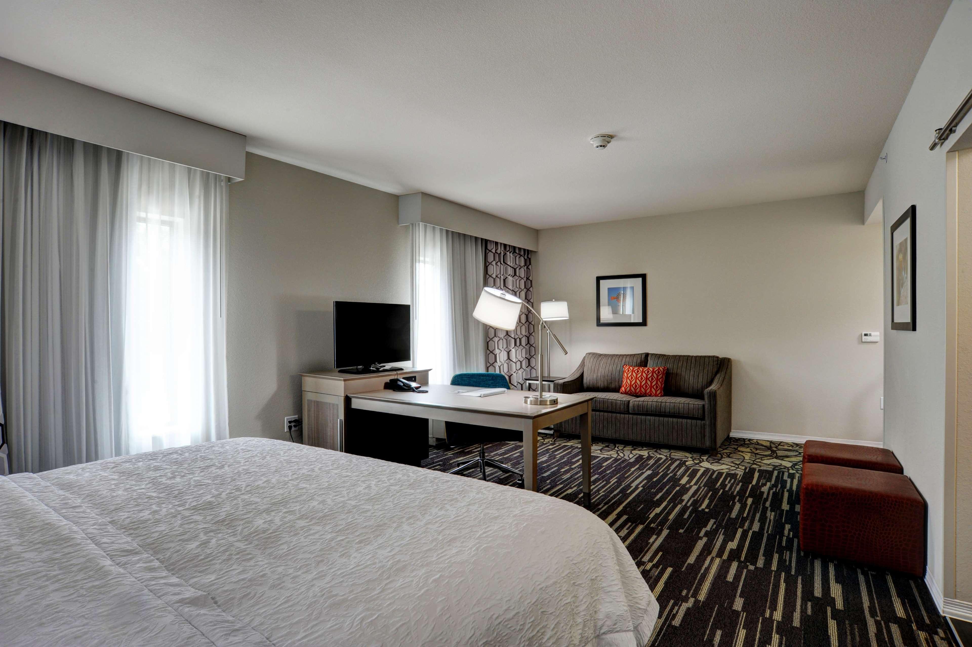 Hampton Inn & Suites Ardmore Bagian luar foto