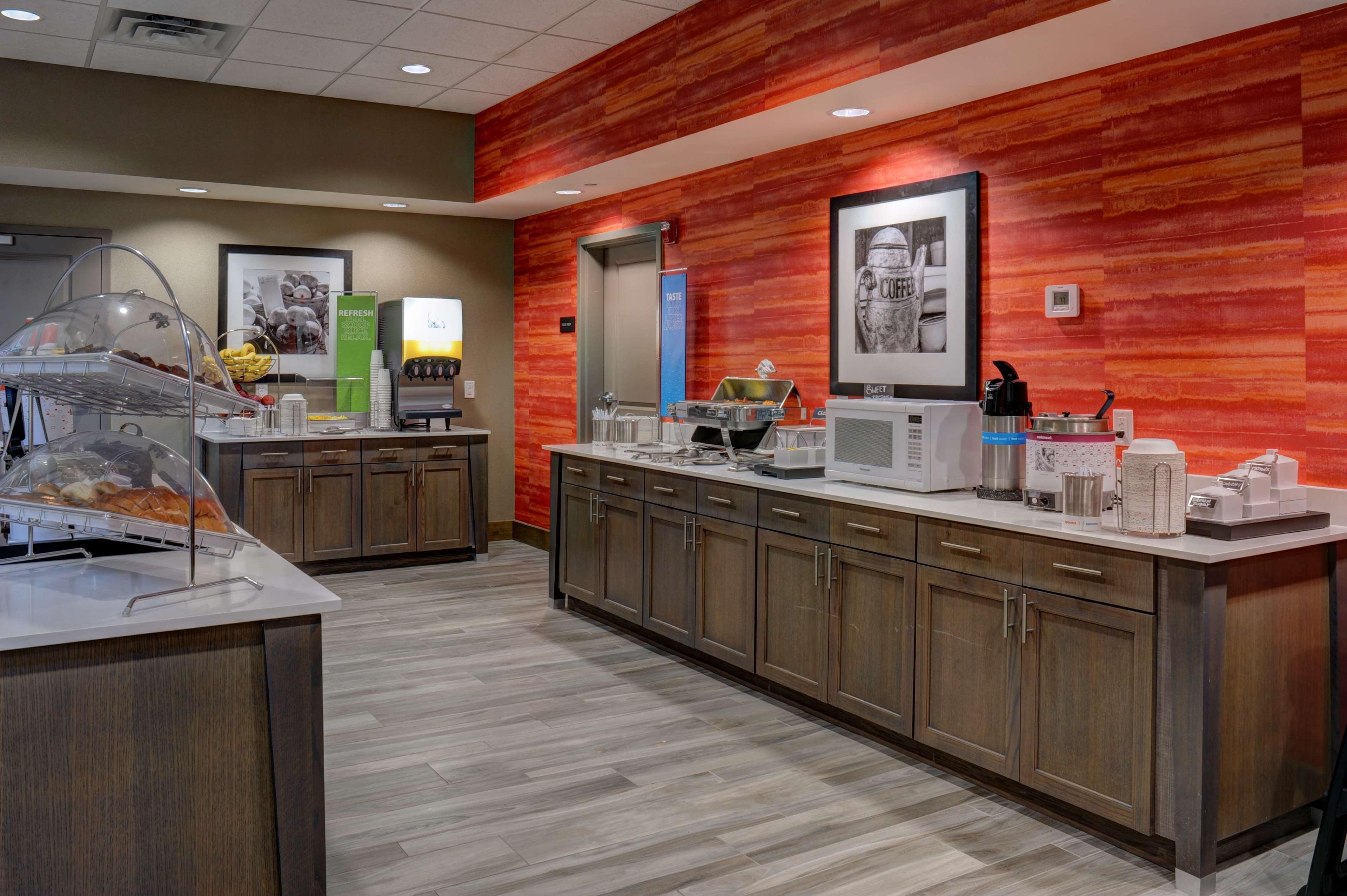 Hampton Inn & Suites Ardmore Bagian luar foto