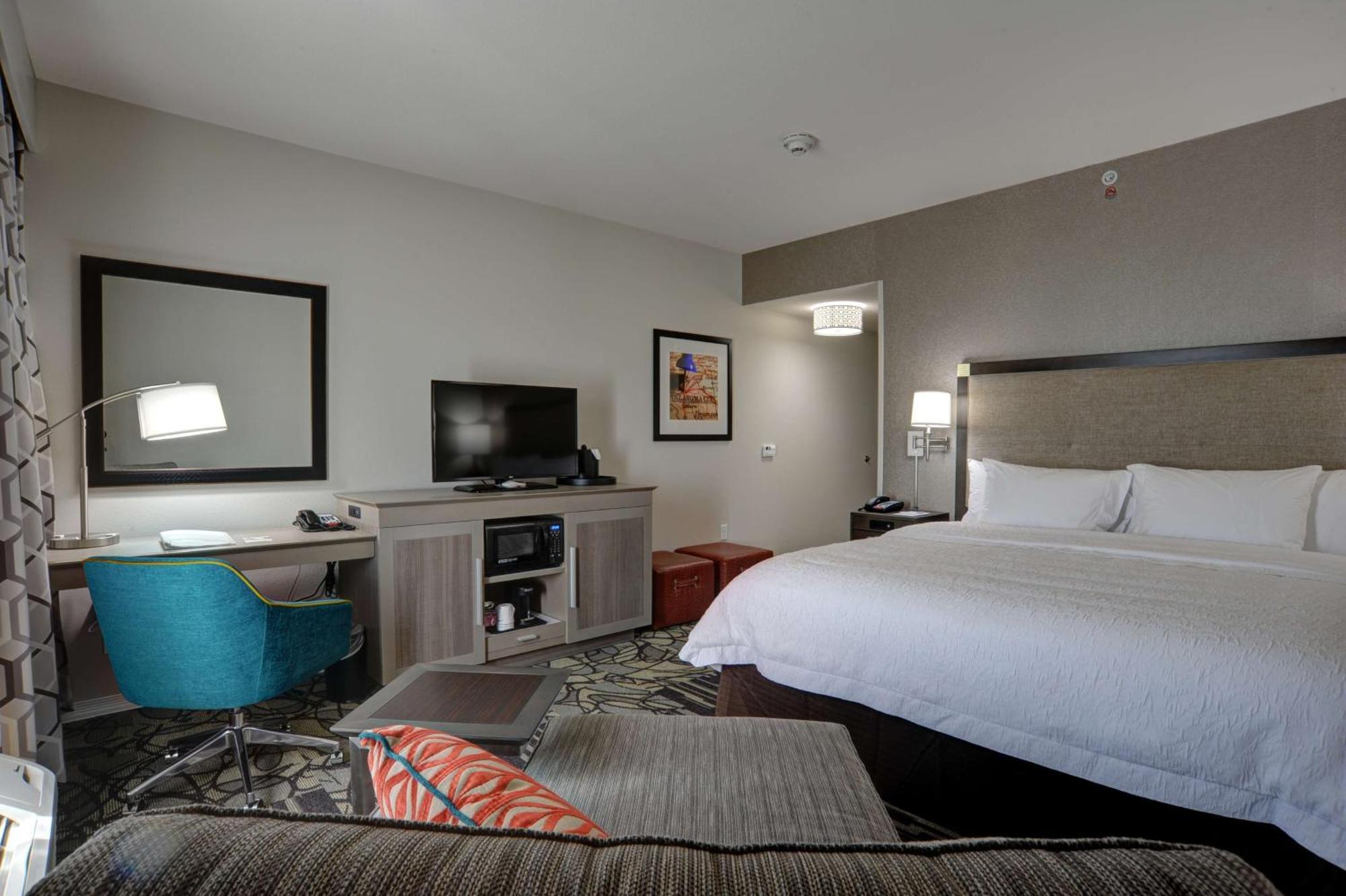 Hampton Inn & Suites Ardmore Bagian luar foto