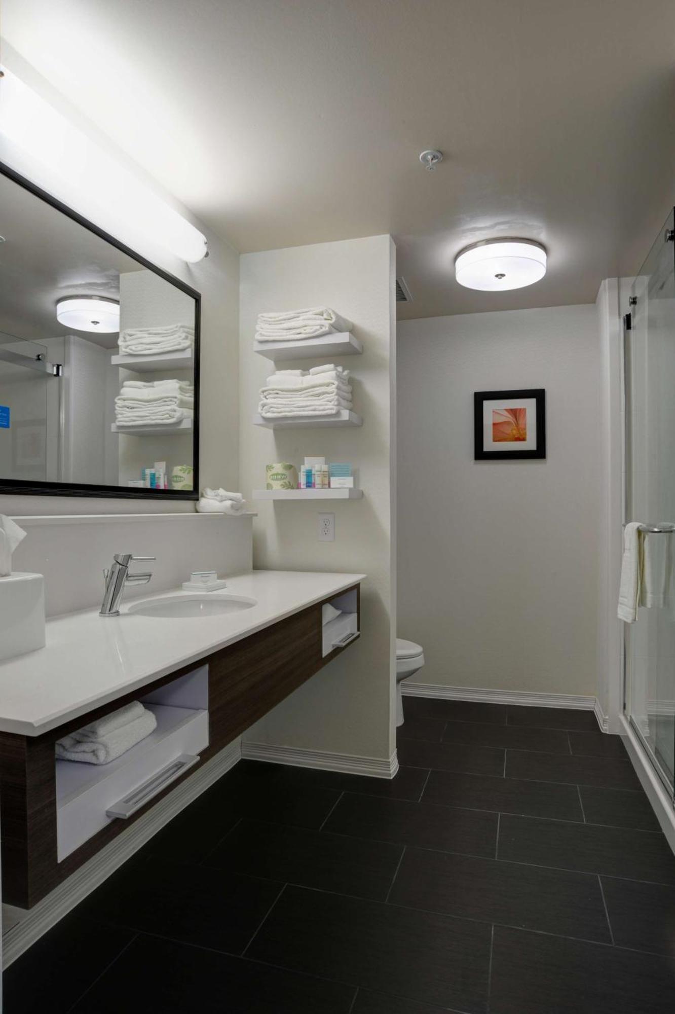 Hampton Inn & Suites Ardmore Bagian luar foto